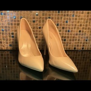 Aldo Patent leather heels